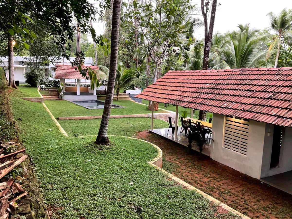 Lālam Pool Villa - The Humming Trees, Pala מראה חיצוני תמונה